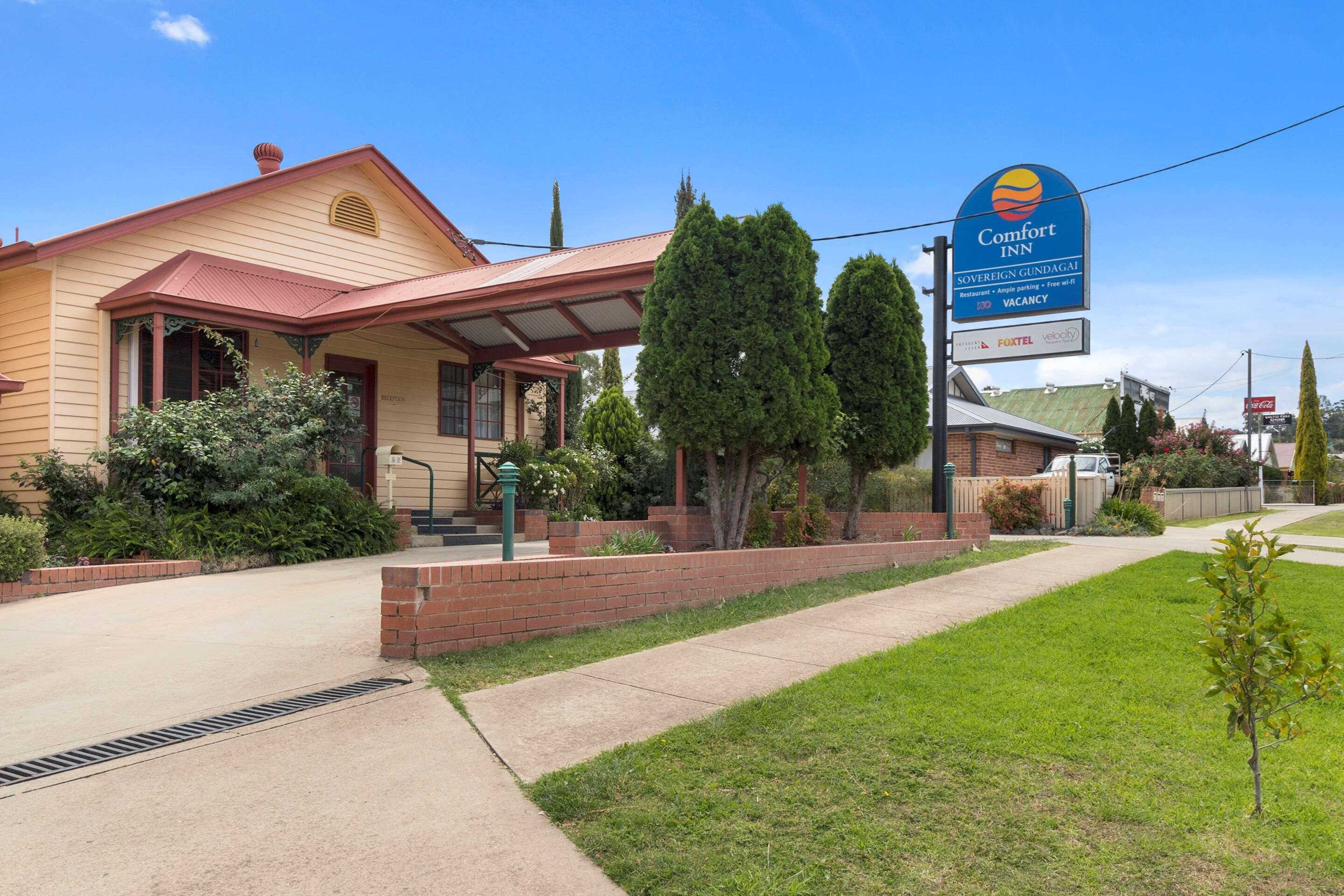 Comfort Inn Sovereign Gundagai Exterior photo