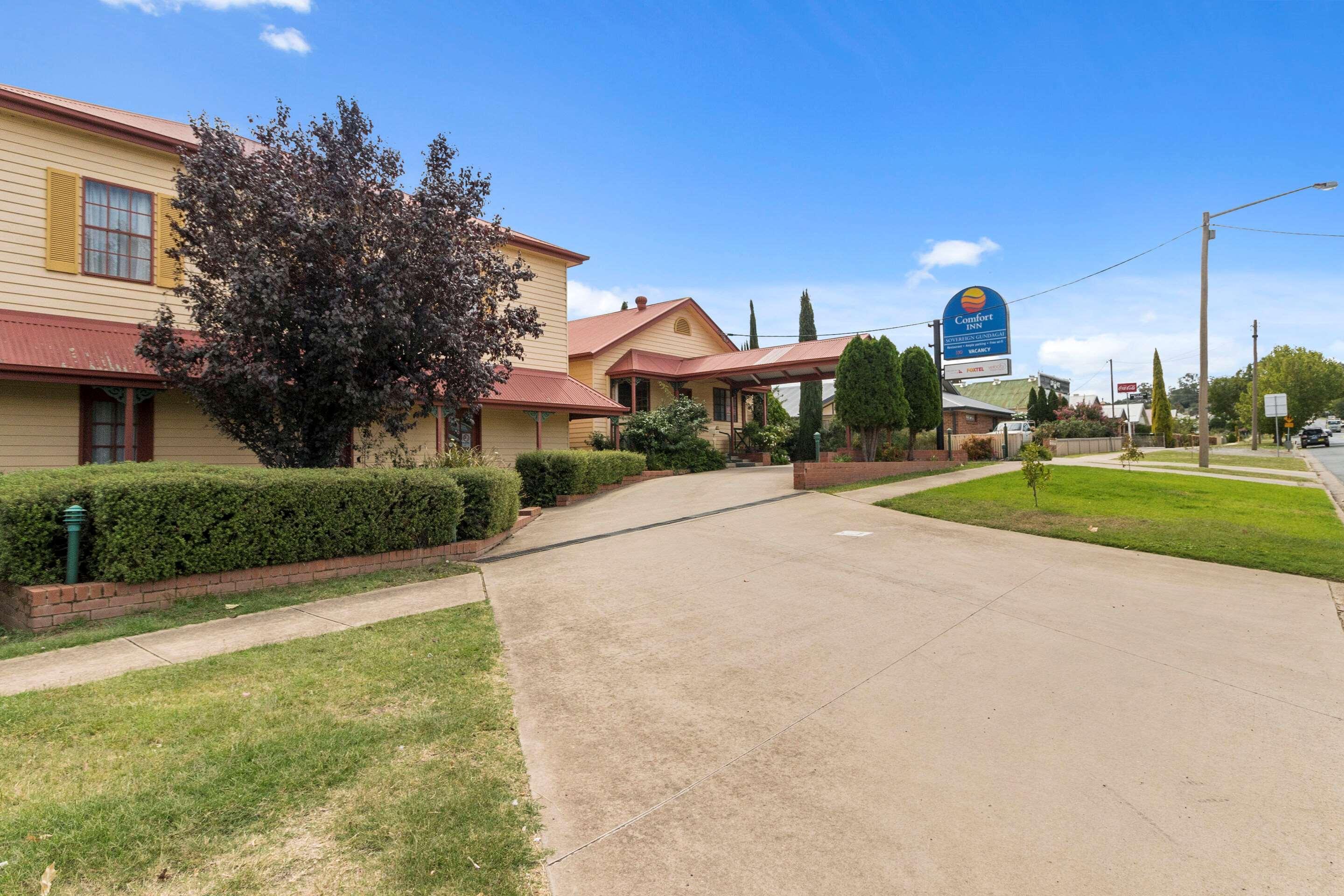 Comfort Inn Sovereign Gundagai Exterior photo